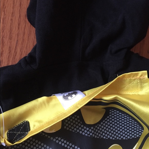 Batman Baby costume 0-6 mths NWT w Cape - Picture 4 of 4